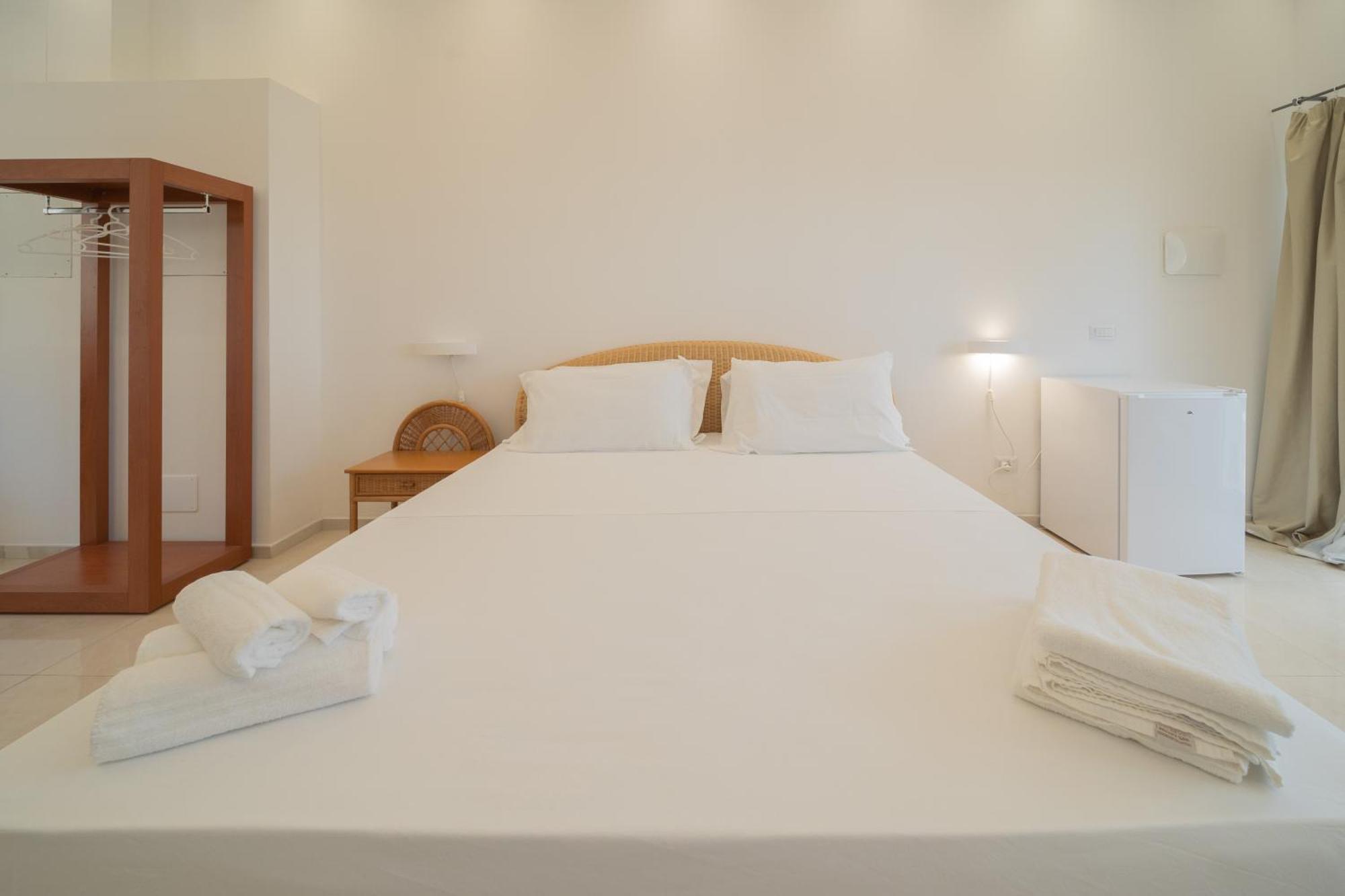 Jonium Hotel - Amazing Sea View And Swimming Pool プルサーノ エクステリア 写真