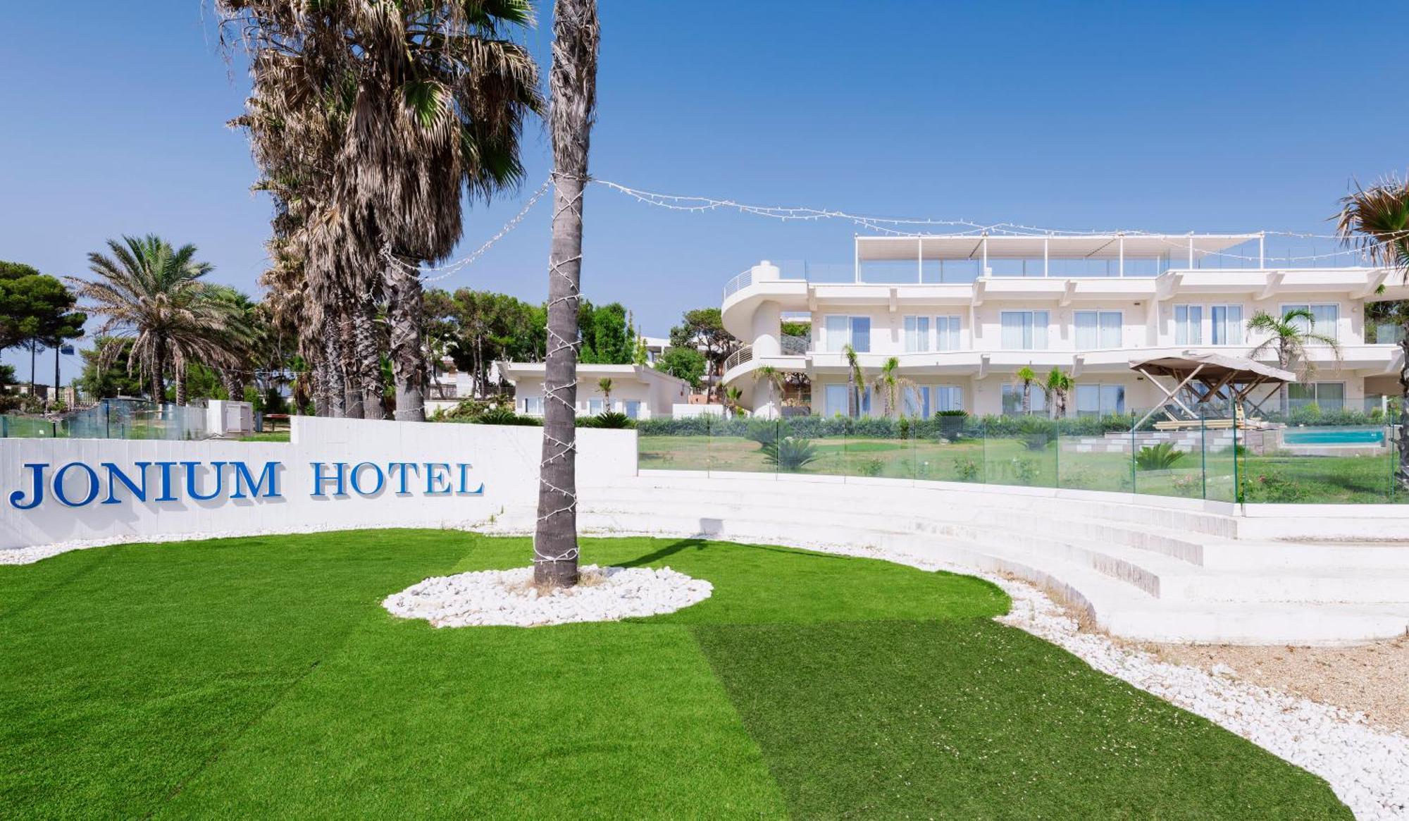 Jonium Hotel - Amazing Sea View And Swimming Pool プルサーノ エクステリア 写真