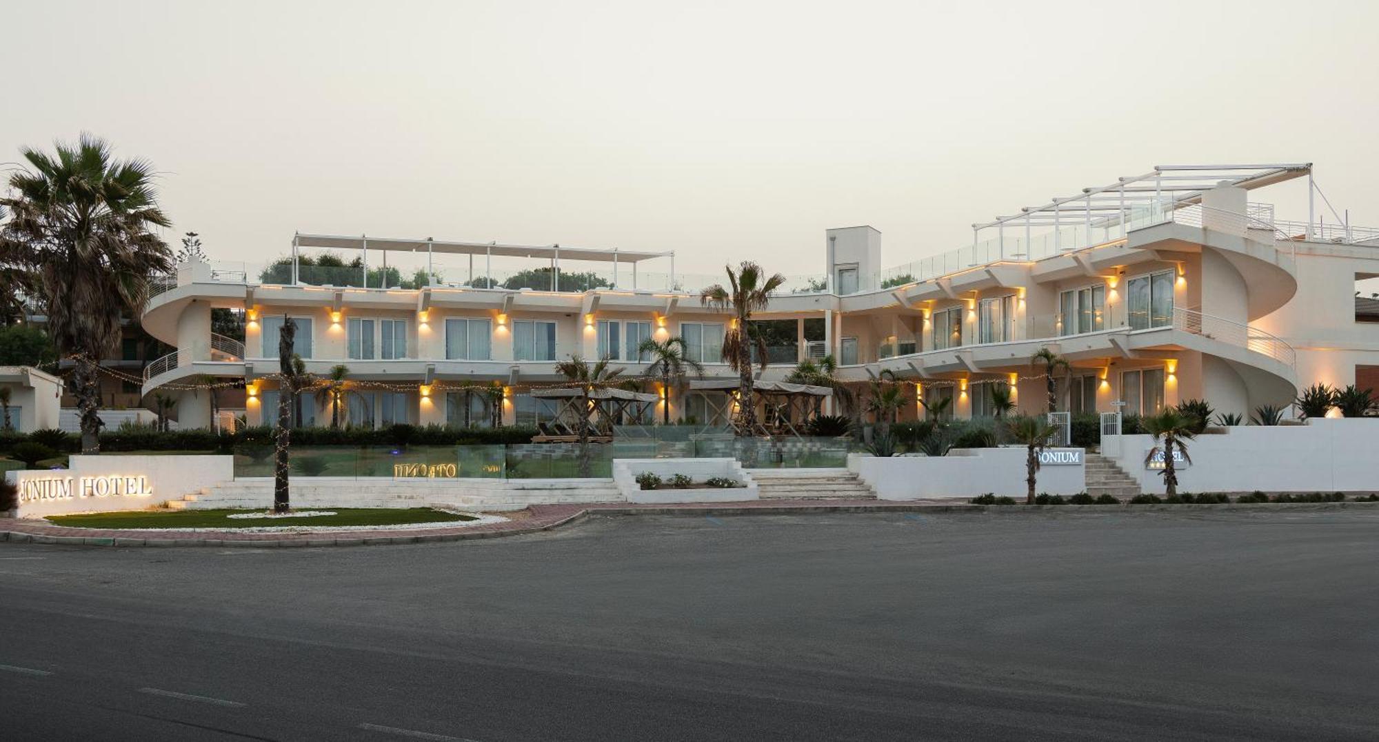 Jonium Hotel - Amazing Sea View And Swimming Pool プルサーノ エクステリア 写真